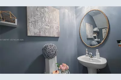 325 NE 208th Ter, Miami, FL 33179 - Photo 5