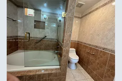 2555 Collins Ave #2002, Miami Beach, FL 33140 - Photo 31