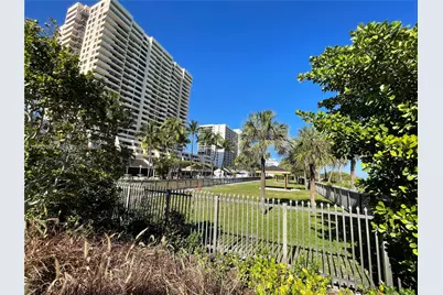 2555 Collins Ave #2002, Miami Beach, FL 33140 - Photo 59