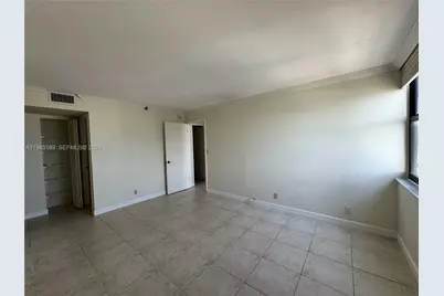2555 Collins Ave #2002, Miami Beach, FL 33140 - Photo 33