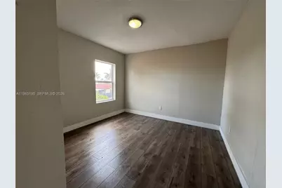 1700 NW 22 Ct #7 (Upper), Miami, FL 33125 - Photo 9