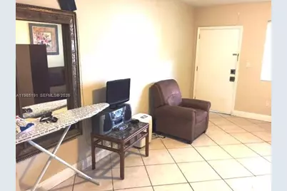 7315 Byron Ave #6, Miami Beach, FL 33141 - Photo 3