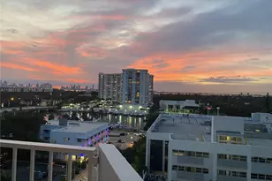 4301 Collins Ave, Miami Beach, FL 33140 - Photo 9