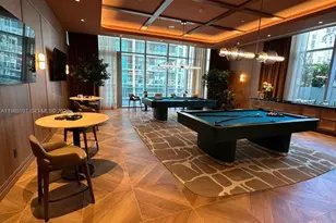 77 SE 5th St, Miami, FL 33131 - Photo 37