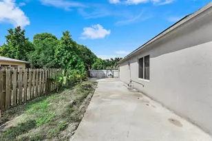 1521 NW 62nd Terrace, Sunrise, FL 33313 - Photo 9