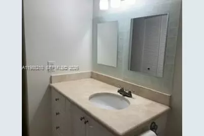 400 Leslie Dr #308, Hallandale Beach, FL 33009 - Photo 15