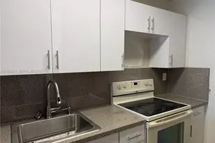 6055 W 19th Ave, Hialeah, FL 33012 - Photo 5