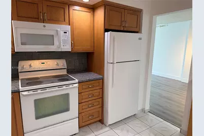 2801 NE 183rd St #912W, Aventura, FL 33160 - Photo 7