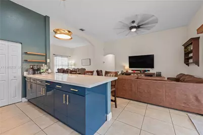 28104 SW 165th Ct, Homestead, FL 33033 - Photo 9