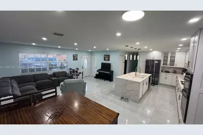 9770 SW 13th Ter, Miami, FL 33174 - Photo 7