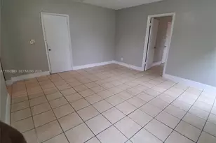 880 NW 129th St, North Miami, FL 33168 - Photo 23