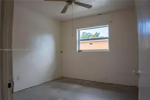 3230 SW 47th Ave, West Park, FL 33023 - Photo 11