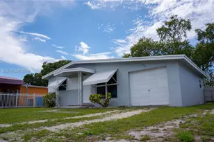 3230 SW 47th Ave, West Park, FL 33023 - Photo 5