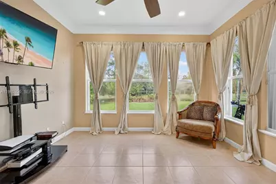 10701 SW Waterway Ln, Port Saint Lucie, FL 34987 - Photo 19