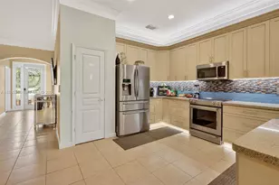 10701 SW Waterway Ln, Port Saint Lucie, FL 34987 - Photo 9
