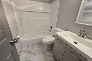 6627 Winfield Blvd, Margate, FL 33063 - Photo 25