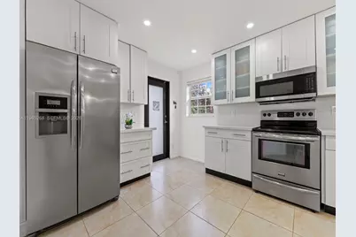 3605 SW 122nd Pl, Miami, FL 33175 - Photo 11