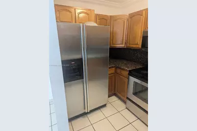 1051 SW 1st St #411, Miami, FL 33130 - Photo 3