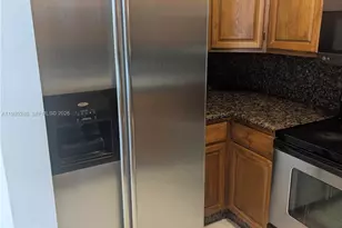 1051 SW 1st St, Miami, FL 33130 - Photo 3