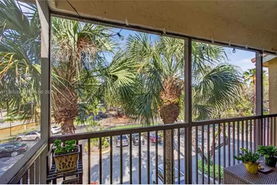 3001 N Oakland Forest Dr #302, Oakland Park, FL 33309 - Photo 13