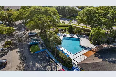 3001 N Oakland Forest Dr #302, Oakland Park, FL 33309 - Photo 23