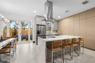 7852 NW 116 Pl, Doral, FL 33178 - Photo 11