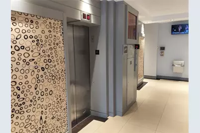 12550 Biscayne Blvd #213, North Miami, FL 33181 - Photo 7