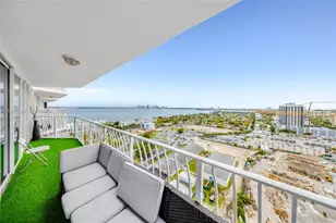 7601 E Treasure Dr, North Bay Village, FL 33141 - Photo 7