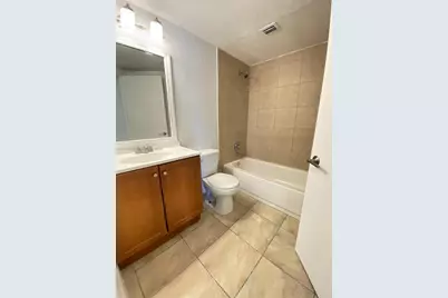 8290 Lake Dr #449, Doral, FL 33166 - Photo 17