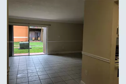 9467 SW 76th St #Q3, Miami, FL 33173 - Photo 7