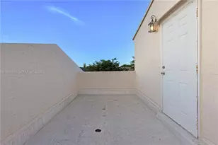 1758 W 58th St, Hialeah, FL 33012 - Photo 31