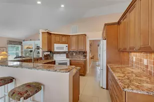 4927 NW 67th Ave, Lauderhill, FL 33319 - Photo 9