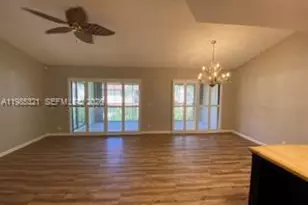 23 W Lexington Ln, Palm Beach Gardens, FL 33418 - Photo 7