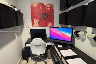 2950 NE 188th St, Aventura, FL 33180 - Photo 11