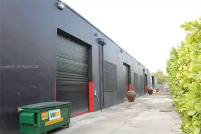 611 NW 11th St, Miami, FL 33136 - Photo 5