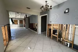 3661 Bernice Ln, Sarasota, FL 34238 - Photo 7