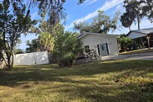 3661 Bernice Ln, Sarasota, FL 34238 - Photo 3