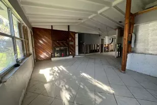 3661 Bernice Ln, Sarasota, FL 34238 - Photo 9