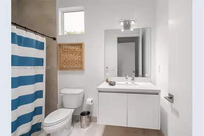 7515 NW 99th Ave, Doral, FL 33178 - Photo 39