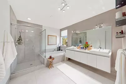 7515 NW 99th Ave, Doral, FL 33178 - Photo 29