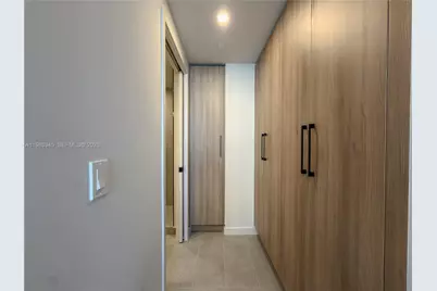 121 NE 5th St #2211, Miami, FL 33132 - Photo 21