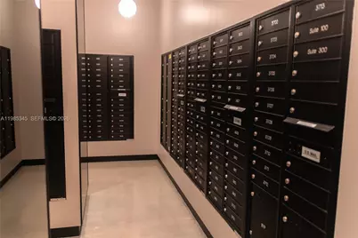 121 NE 5th St #2211, Miami, FL 33132 - Photo 45