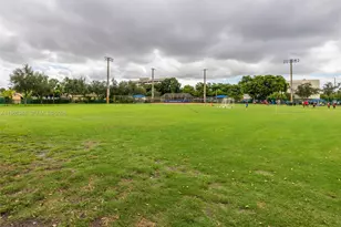 6300 NW 41st St, Virginia Gardens, FL 33166 - Photo 33