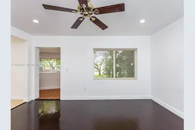 6300 NW 41st St, Virginia Gardens, FL 33166 - Photo 9