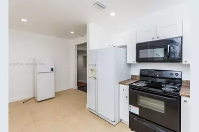 6300 NW 41st St, Virginia Gardens, FL 33166 - Photo 13