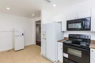 6300 NW 41st St, Virginia Gardens, FL 33166 - Photo 13