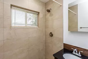 6300 NW 41st St, Virginia Gardens, FL 33166 - Photo 23