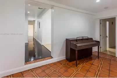 6300 NW 41st St, Virginia Gardens, FL 33166 - Photo 5