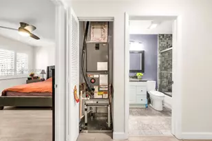 2640 W Gately Dr W, West Palm Beach, FL 33415 - Photo 5