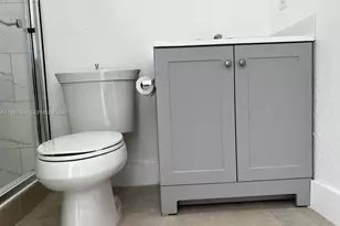 8871 NW 15th St, Pembroke Pines, FL 33024 - Photo 5